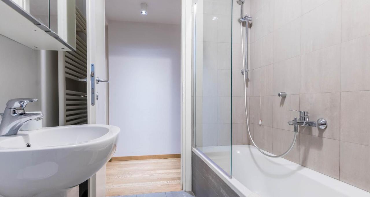 Joivy Apt For 6 With Big Terrace In Milan Centro Storico Exterior photo